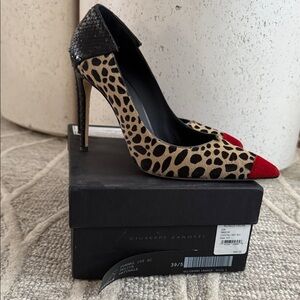 Giuseppe Zanotti genuine calf haired pointy toe pump